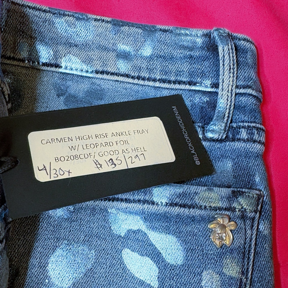 NWT Black Orchid Distressed Leopard Jaguar Blue Jeans Pants SZ 26. US SZ 2,4 - Picture 4 of 5